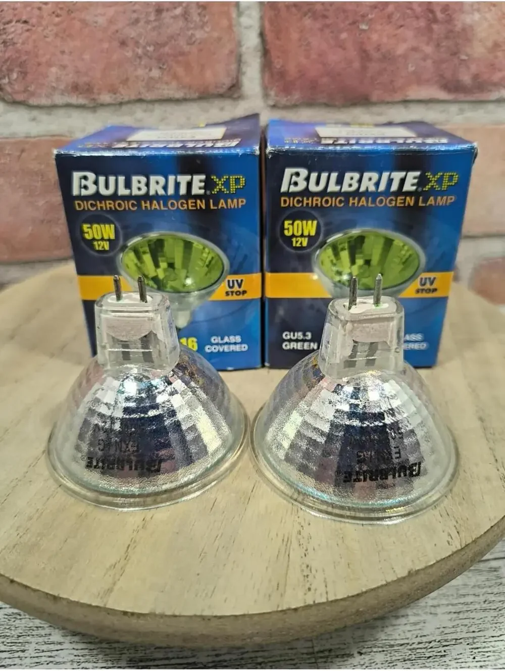 BULBRITE XP Dichroic Halogen Lamp GU5.3 50W 12V MR-16 UV Stop Green NIB 2pk